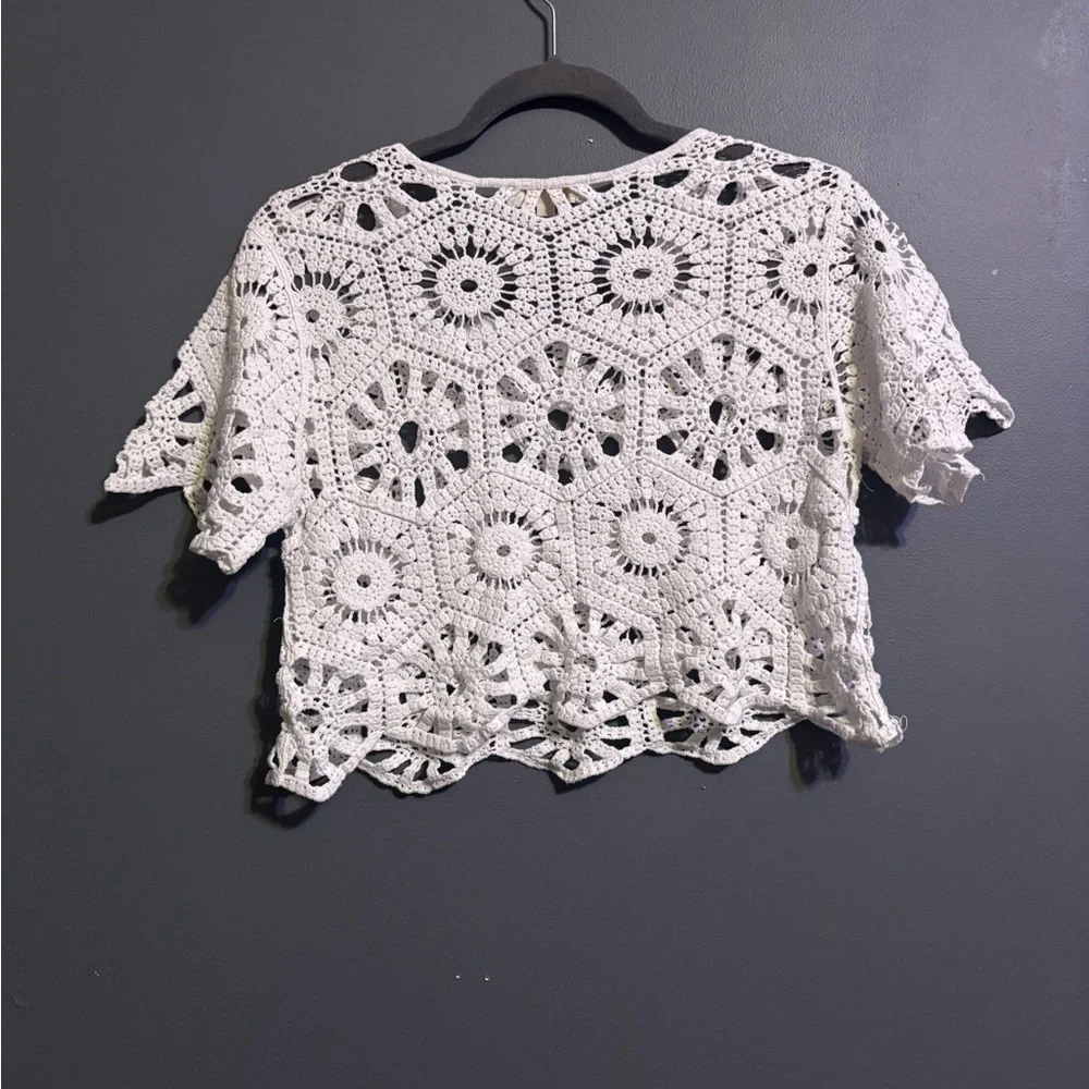 Rebellion 100% cotton white crochet boho crop top size large - Picture 3 of 4